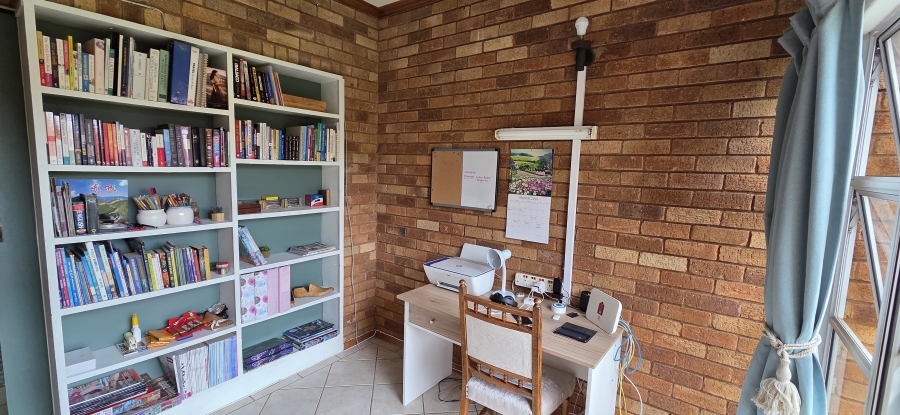 4 Bedroom Property for Sale in El Toro Park Northern Cape